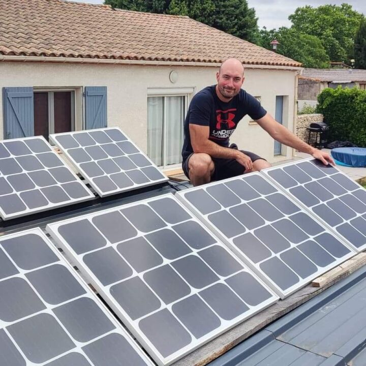 découvrez notre guide complet sur les avis concernant les kits solaires. comparez les opinions des utilisateurs, évaluez les meilleures options et choisissez le système photovoltaique qui répond à vos besoins en énergie renouvelable.