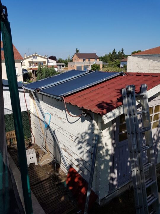 découvrez notre système de chauffage solaire idéal pour les piscines de 30m3. profitez d'une baignade agréable tout au long de l'année grâce à une solution écologique et économique qui utilise l'énergie du soleil pour maintenir votre piscine à la température parfaite. économisez sur vos coûts de chauffage tout en préservant l'environnement.