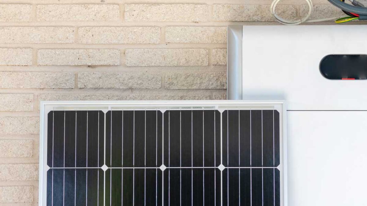 découvrez comment choisir la batterie idéale pour vos panneaux solaires afin d'optimiser votre système de stockage d'énergie. suivez nos conseils pour sélectionner la technologie et la capacité adaptées à vos besoins énergétiques.