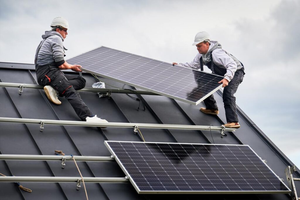 découvrez notre guide complet sur les panneaux solaires : fonctionnement, avantages, installation et conseils pratiques pour vous aider à choisir le système solaire qui correspond le mieux à vos besoins.