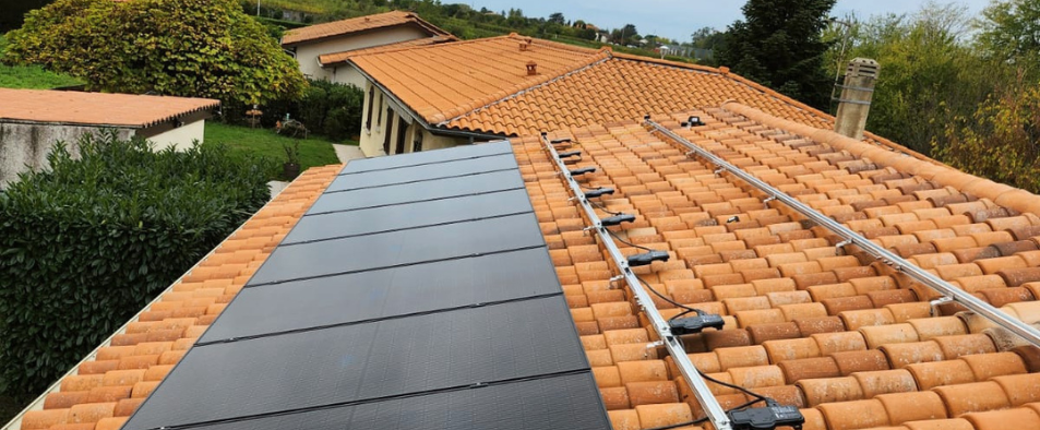 découvrez les nombreux avantages des micro-onduleurs solaires : optimisation de la production d'énergie, facilité d'installation, surveillance individuelle des panneaux et amélioration de la durabilité de votre système photovoltaïque. optez pour une solution moderne et efficace pour maximiser votre autoconsommation et réduire vos factures d'électricité.