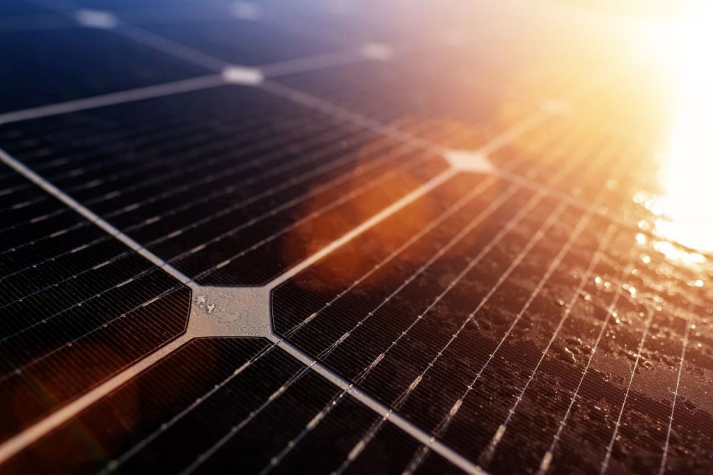 découvrez les secrets aérovoltaïques et explorez comment cette technologie innovante transforme l'énergie renouvelable en alliant les avantages de l'énergie solaire et de l'aéronautique. apprenez-en plus sur ses applications, ses bénéfices et son potentiel pour un avenir durable.