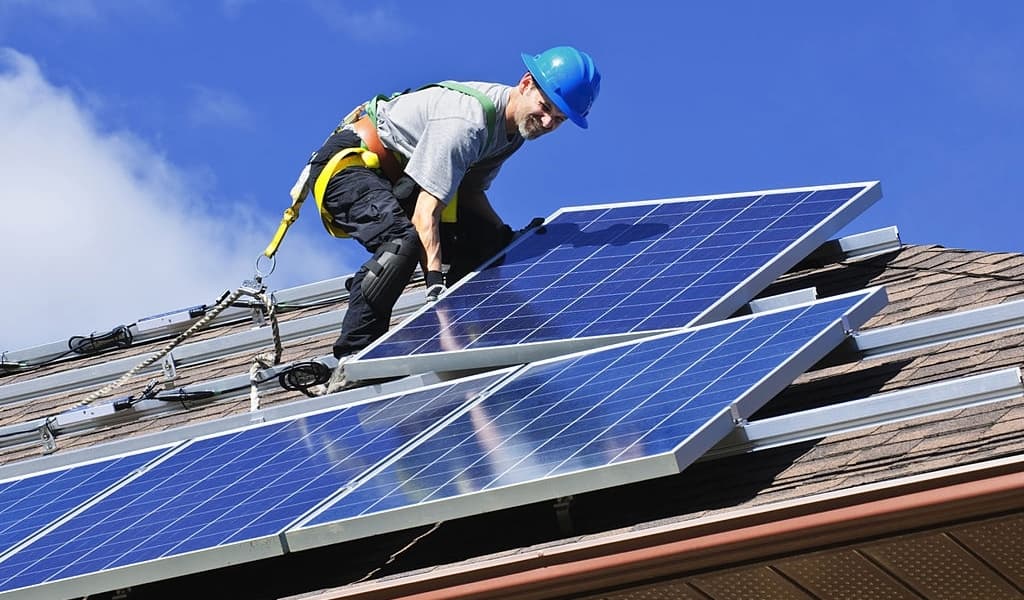 découvrez les services d'un installateur photovoltaïque expert pour transformer votre habitat en source d'énergie renouvelable. profitez d'une installation sur mesure et optimisez votre consommation d'énergie tout en contribuant à la protection de l'environnement.