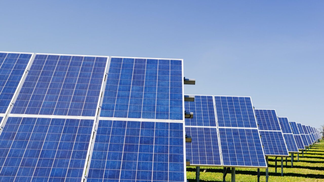 découvrez comment le financement photovoltaïque peut vous aider à investir dans des solutions d'énergie solaire. profitez d'aides financières, de subventions et de solutions adaptées pour transformer votre projet en réalité tout en réduisant votre empreinte carbone.