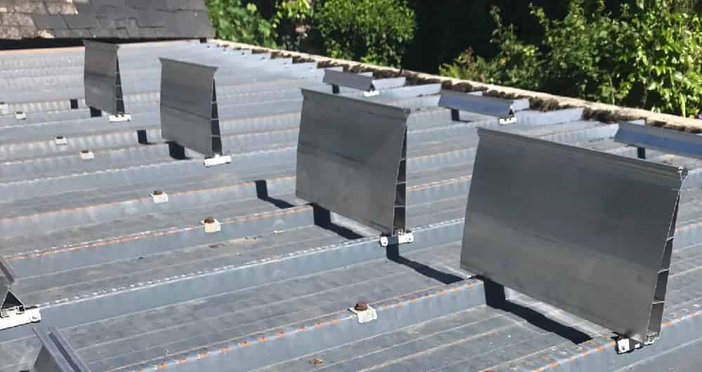 découvrez notre guide complet sur la fixation des bacs acier pour l'installation de panneaux solaires. optimisez votre projet photovoltaïque avec des conseils pratiques pour garantir une installation sécurisée et efficace.