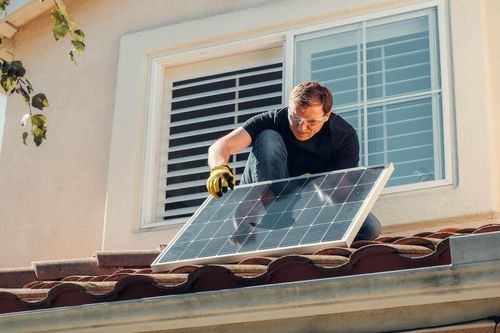 découvrez comment installer des panneaux solaires chez vous pour profiter d'une énergie renouvelable et durable. suivez nos conseils pratiques et étapes détaillées pour optimiser votre installation et réduire vos factures d'électricité.