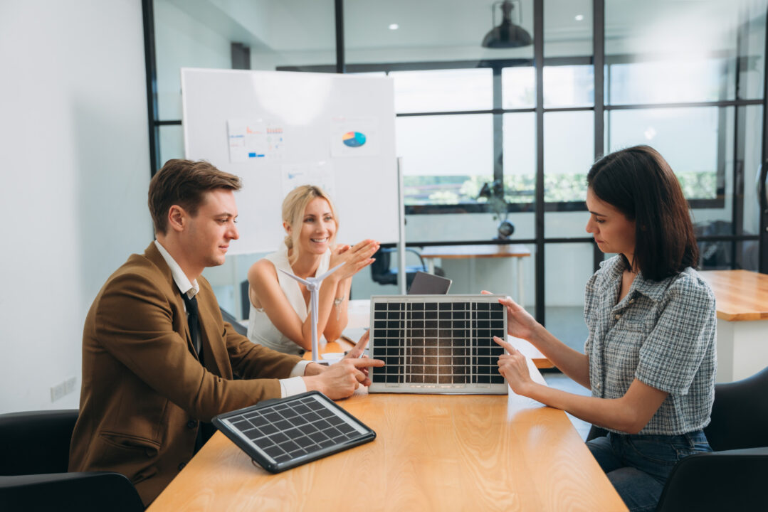 découvrez comment choisir le panneau solaire idéal pour votre maison. comparez les types, les performances et les avantages pour maximiser votre production d'énergie renouvelable et réaliser des économies sur vos factures d'électricité.