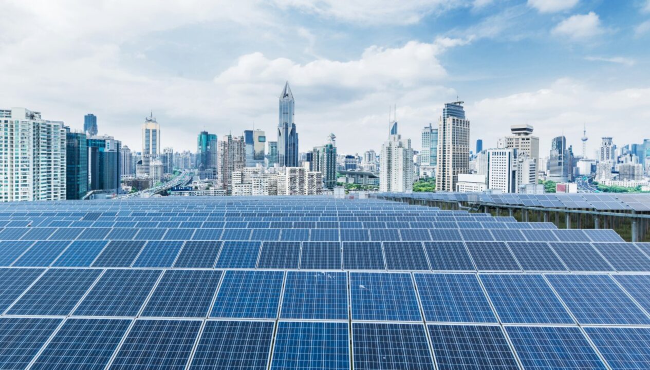 découvrez les secrets des installations photovoltaïques et apprenez comment tirer le meilleur parti de l'énergie solaire. optimisez votre production d'électricité, réduisez vos factures et contribuez à la transition énergétique grâce à des conseils pratiques et des astuces d'experts.