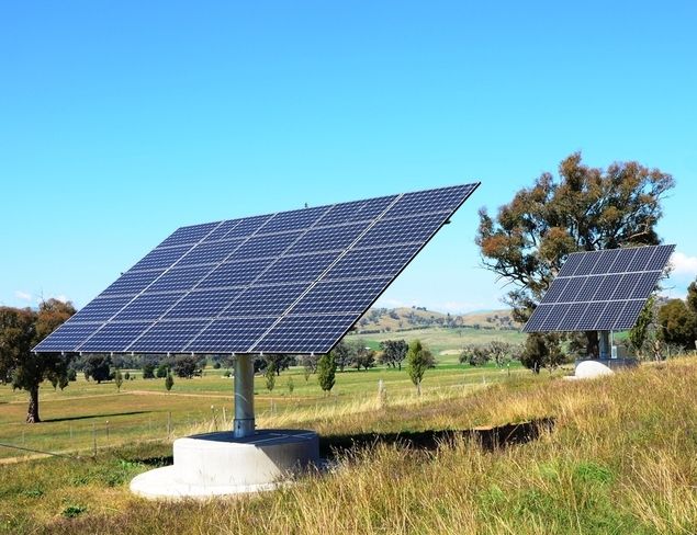 découvrez notre tracker solaire efficace, conçu pour maximiser la production d'énergie photovoltaïque. profitez d'une technologie innovante qui suit le soleil tout au long de la journée, garantissant ainsi une récolte d'énergie optimale et durable pour vos besoins énergétiques.