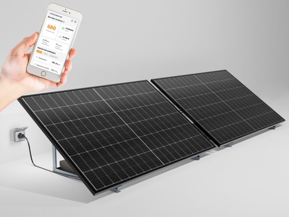 découvrez notre panneau solaire avec prise, idéal pour alimenter vos appareils en toute autonomie. facile à installer et à utiliser, ce système écologique vous permettra de profiter d'une énergie renouvelable où que vous soyez. parfait pour le camping, les balades en plein air ou comme solution d'appoint à la maison.