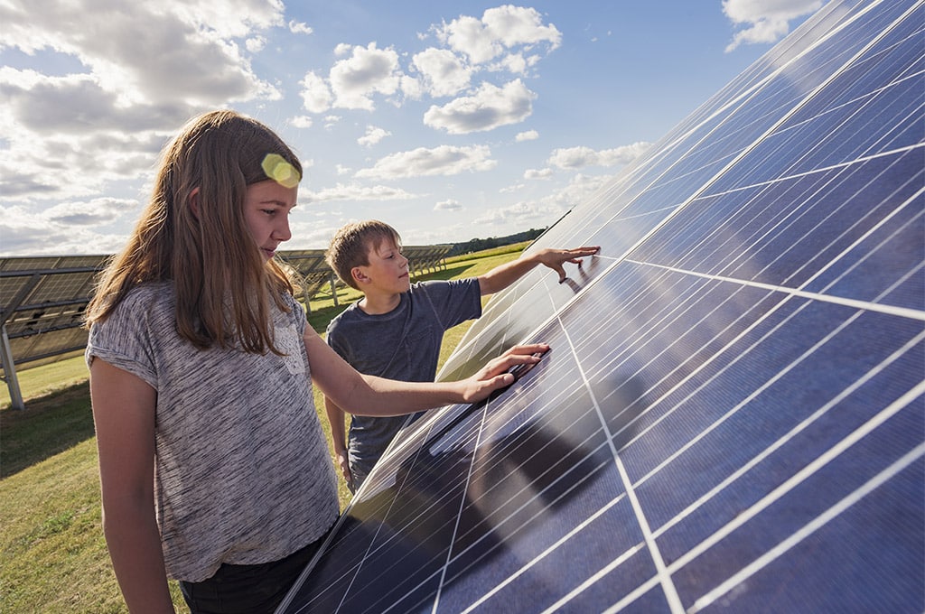 découvrez comment les panneaux solaires peuvent transformer vos voyages en une expérience durable et autonome. profitez de l'énergie renouvelable lors de vos aventures, tout en réduisant votre empreinte carbone. embarquez pour une nouvelle façon de voyager !