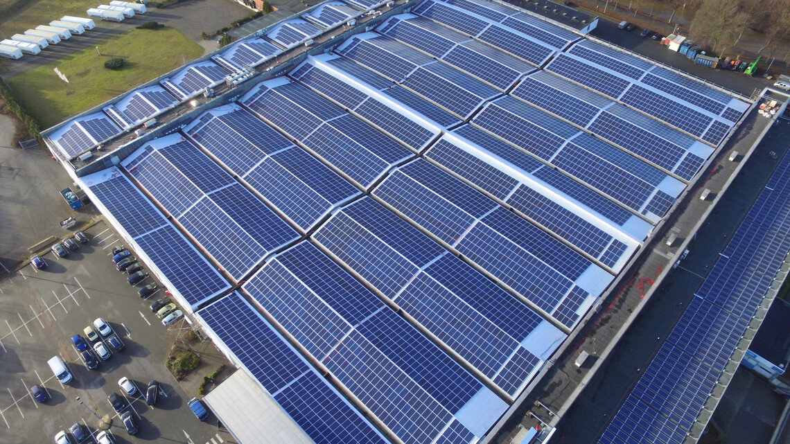 découvrez comment l'allemagne s'engage vers une énergie solaire durable. explorez les initiatives innovantes, les technologies de pointe et les bénéfices environnementaux de l'énergie solaire dans ce pays leader en matière de transition énergétique.