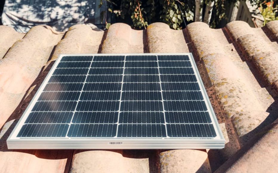 découvrez nos panneaux solaires faciles à installer et à utiliser. profitez d'une énergie renouvelable, réduit vos factures d'électricité et contribuez à la protection de l'environnement tout en ajoutant une valeur à votre maison. jouez votre part dans la transition énergétique avec nos solutions accessibles !