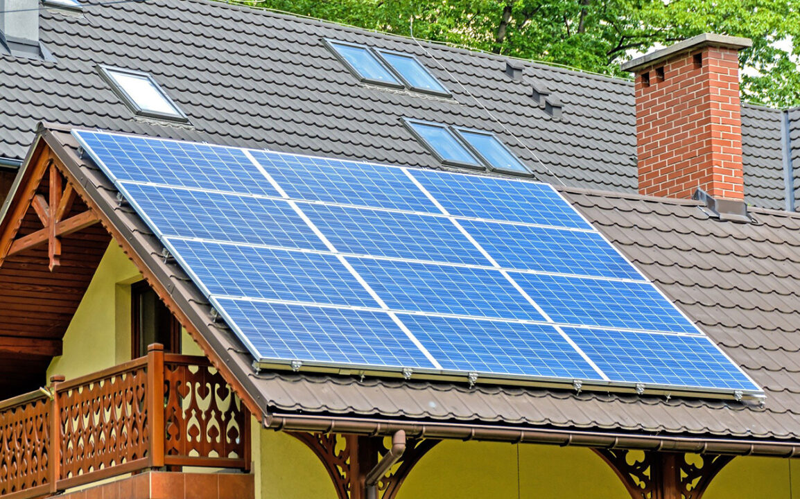 protégez vos panneaux solaires des intempéries avec notre assurance grêle dédiée. découvrez comment garantir la pérennité de votre investissement et bénéficier d'une couverture adaptée à vos besoins. ne laissez pas la grêle compromettre votre énergie solaire !