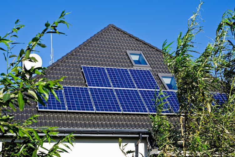 découvrez les nombreux avantages des panneaux solaires et apprenez comment les installer facilement chez vous. optimisez votre consommation d'énergie tout en réduisant votre empreinte carbone grâce à des solutions solaires efficaces.