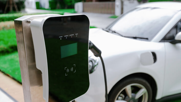 découvrez notre borne de recharge pour domicile, la solution idéale pour recharger votre véhicule électrique en toute simplicité. pratique et efficace, elle s'intègre parfaitement à votre quotidien tout en garantissant un chargement rapide et sécurisé.