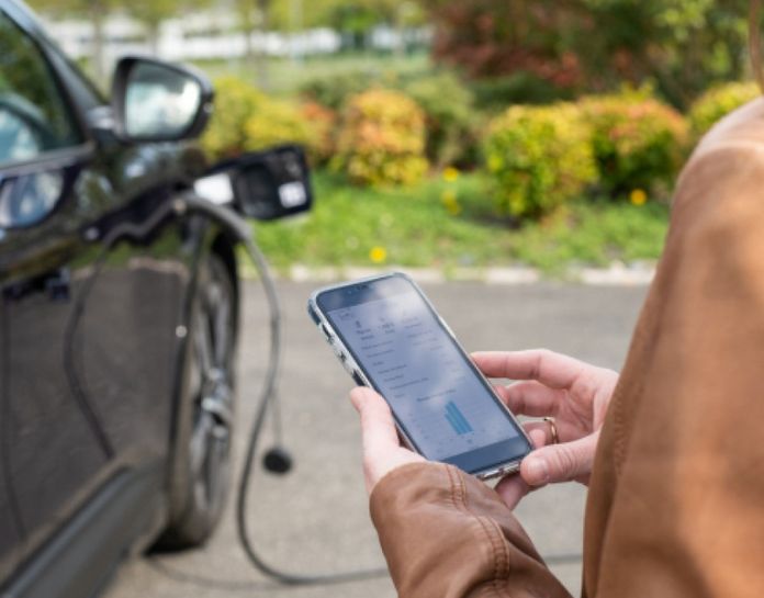 découvrez nos bornes de recharge solaire, une solution écologique et innovante pour alimenter vos appareils électroniques tout en préservant l'environnement. pratiques et autonomes, elles s'intègrent parfaitement dans votre quotidien.