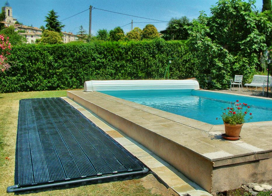 découvrez notre système de chauffage solaire spécialement conçu pour les piscines jusqu'à 30m3. profitez d'une eau à la température idéale tout en réduisant votre consommation d'énergie. optez pour une solution écologique et économique, idéale pour prolonger vos moments de baignade et profiter de votre piscine toute l'année.