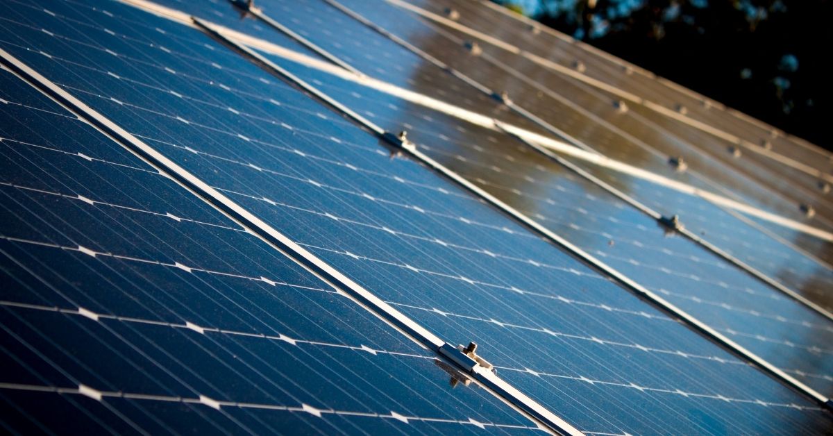 découvrez comment choisir la calculatrice idéale pour évaluer le rendement de vos panneaux solaires. notre guide vous aide à comprendre les critères essentiels et à optimiser votre investissement énergétique.