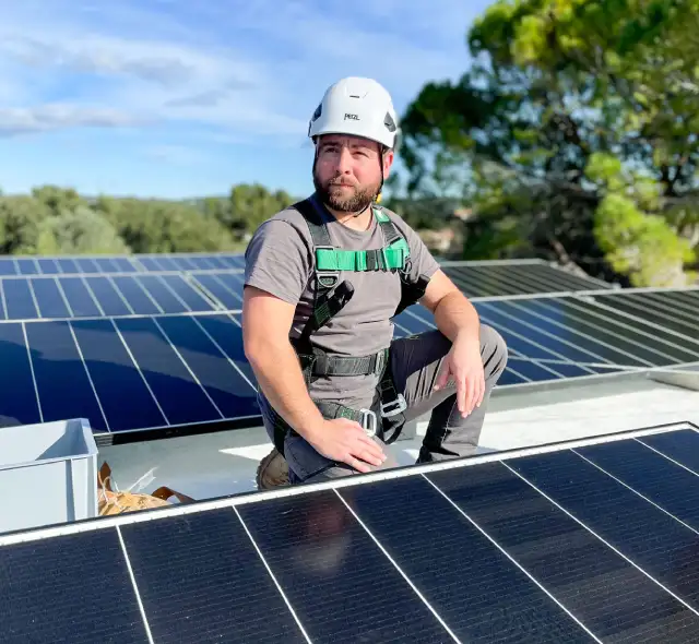 découvrez comment choisir le meilleur installateur de panneaux solaires pour votre projet. guide complet pour évaluer les options, vérifier les certifications et garantir une installation efficace et durable.