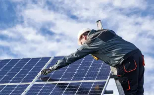 découvrez comment choisir le bon installateur photovoltaïque pour maximiser l'efficacité de votre système solaire. explorez nos conseils pour évaluer les compétences, les certifications et les avis clients afin de prendre une décision éclairée et durable.