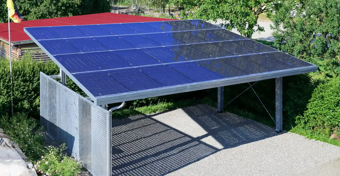 découvrez comment choisir le kit solaire idéal pour votre cabane. profitez d'une autonomie énergétique tout en réduisant votre empreinte écologique. guide complet pour sélectionner le meilleur équipement adapté à vos besoins.