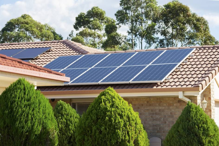 découvrez le coût de l'assurance photovoltaïque et comment elle protège votre investissement en énergie solaire. informez-vous sur les différentes options et tarifs pour sécuriser vos panneaux solaires contre les risques et optimiser votre rentabilité.