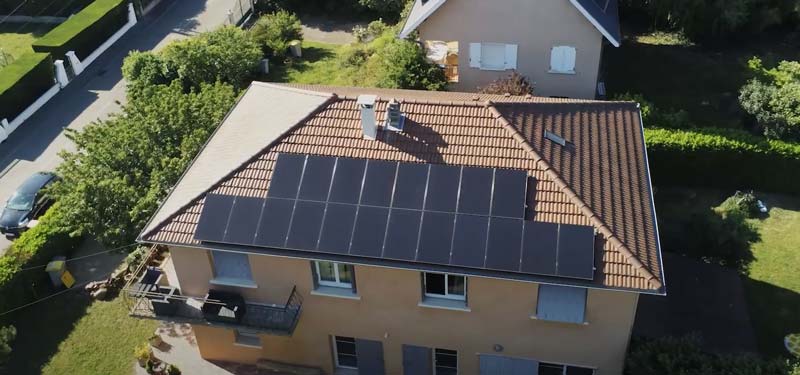 découvrez les dimensions des panneaux solaires pour optimiser l'espace de votre installation. apprenez comment choisir les tailles adaptées à votre projet énergétique et maximiser votre production d'énergie renouvelable.