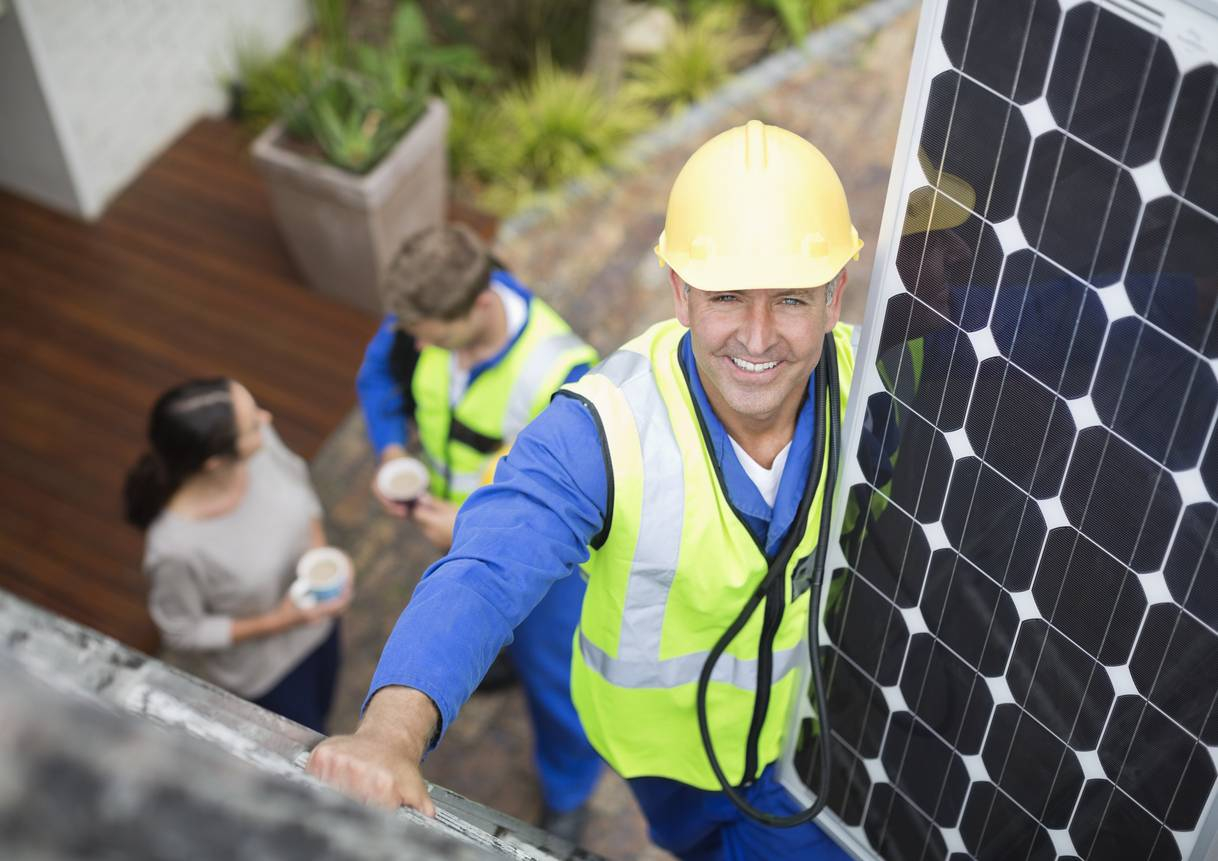 découvrez comment les panneaux solaires peuvent vous aider à réaliser des économies significatives sur vos factures d'énergie. profitez d'une énergie renouvelable tout en diminuant votre impact environnemental.