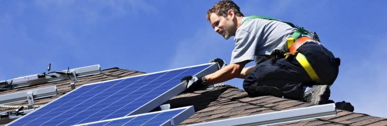 découvrez notre guide complet pour installateurs de panneaux solaires, qui vous accompagne à chaque étape de l'installation, des conseils pratiques aux recommandations techniques pour garantir une installation réussie et efficace.