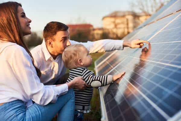 découvrez notre guide complet sur les panneaux solaires : tout ce que vous devez savoir pour choisir, installer et optimiser votre système photovoltaïque. profitez d'économies d'énergie et contribuez à la planète avec des conseils pratiques et des informations essentielles.