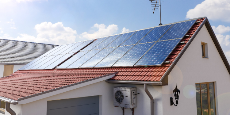 découvrez notre guide complet sur les panneaux photovoltaïques : avantages, types, installation et entretien. apprenez à optimiser votre consommation d'énergie et à réduire vos factures grâce à l'énergie solaire.