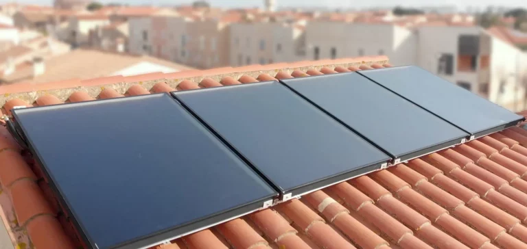 découvrez notre guide complet sur les panneaux photovoltaïques : tout ce que vous devez savoir pour optimiser votre installation, comprendre leur fonctionnement, les avantages écologiques et économiques, ainsi que les aides disponibles pour rendre votre projet accessible. faites le choix de l'énergie solaire avec confiance !