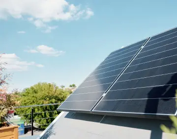 découvrez notre guide complet sur les panneaux solaires en france. apprenez tout sur leur installation, les avantages fiscaux, les subventions disponibles et comment maximiser votre production d'énergie verte tout en réduisant vos factures d'électricité.