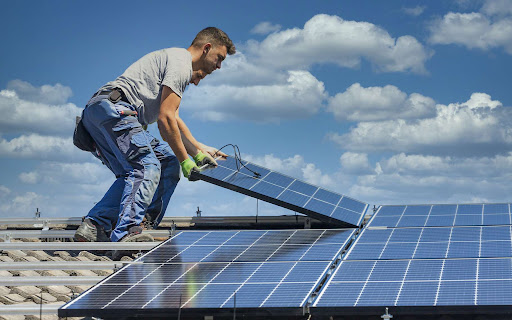 découvrez les dernières innovations en énergie solaire qui transforment la façon dont nous produisons et consommons de l'énergie. explorez des technologies avancées, des solutions durables et les tendances émergentes qui font de l'énergie solaire une alternative incontournable pour un avenir plus vert.