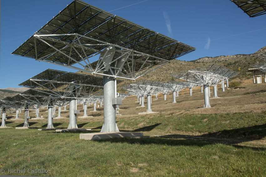 découvrez les dernières avancées en matière d'innovation solaire, des technologies révolutionnaires qui transforment l'énergie solaire en une solution durable et accessible pour tous. explorez comment ces innovations contribuent à la lutte contre le changement climatique et à une énergie renouvelable plus efficace.