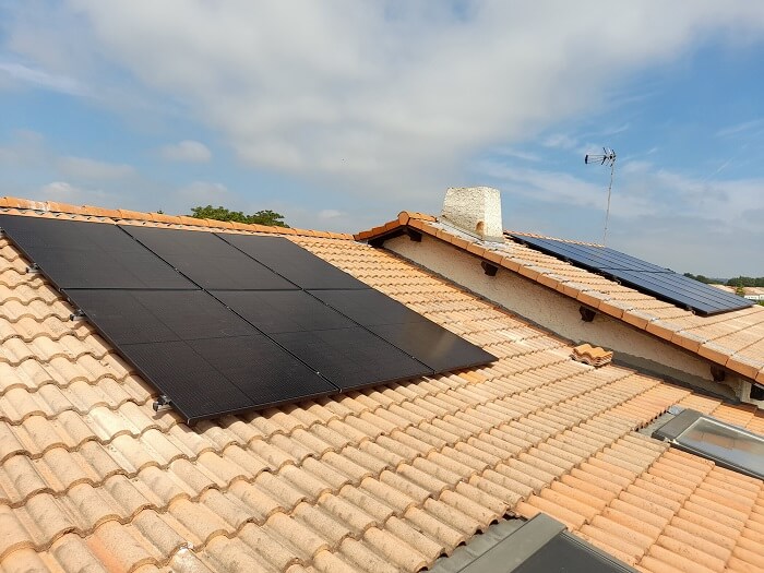 découvrez nos services d'installation de panneaux photovoltaïques adaptés à vos besoins. profitez d'une énergie renouvelable, réduisez vos factures d'électricité et contribuez à la protection de l'environnement avec nos solutions sur mesure.