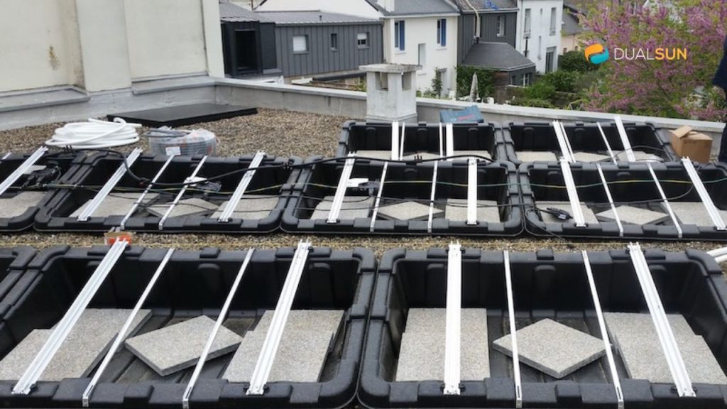 découvrez les avantages de l'installation de panneaux solaires sur un toit plat. optimisez votre espace, réduisez vos factures d'énergie et contribuez à la protection de l'environnement grâce à une solution solaire performante et esthétique.