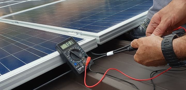 découvrez notre service d'installation de panneaux solaires, une solution durable et économique pour réduire votre facture d'électricité. nos experts vous accompagnent dans chaque étape, de l'analyse de vos besoins à la mise en service de votre installation. optez pour une énergie propre et engagez-vous pour l'environnement dès aujourd'hui !