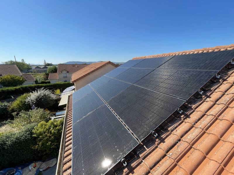 découvrez les avantages d'un investissement photovoltaïque pour réduire vos factures d'énergie et contribuer à un avenir durable. profitez des incitations financières et augmentez la valeur de votre propriété grâce à cette solution énergétique efficace et écologique.