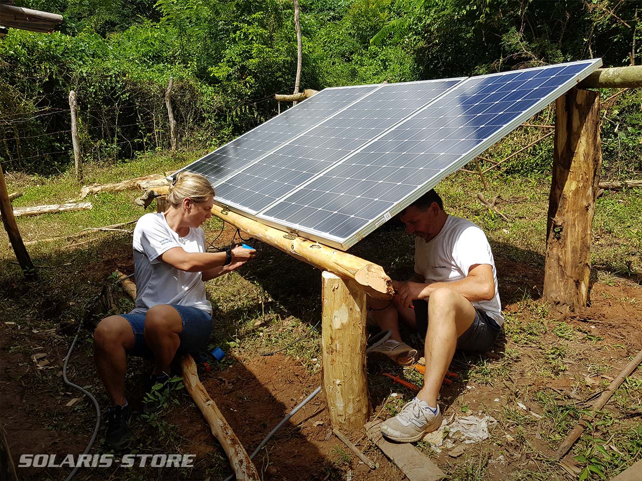 découvrez notre kit photovoltaïque complet, conçu pour maximiser votre production d'énergie solaire. idéal pour les particuliers et les professionnels, il vous permet de réduire vos factures d'électricité tout en contribuant à la protection de l'environnement. facile à installer et doté de composants de haute qualité, ce kit est la solution parfaite pour une transition énergétique réussie.