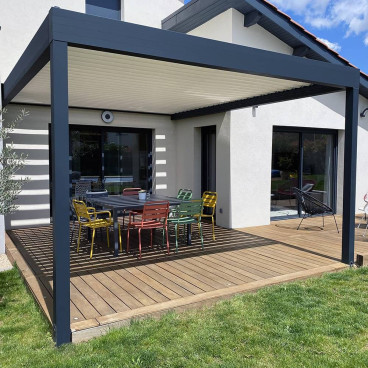 découvrez comment optimiser votre espace extérieur grâce à une pergola solaire. améliorez le confort de votre jardin tout en profitant d'une solution écologique et esthétique qui vous protège du soleil tout en ajoutant une touche moderne à votre extérieur.