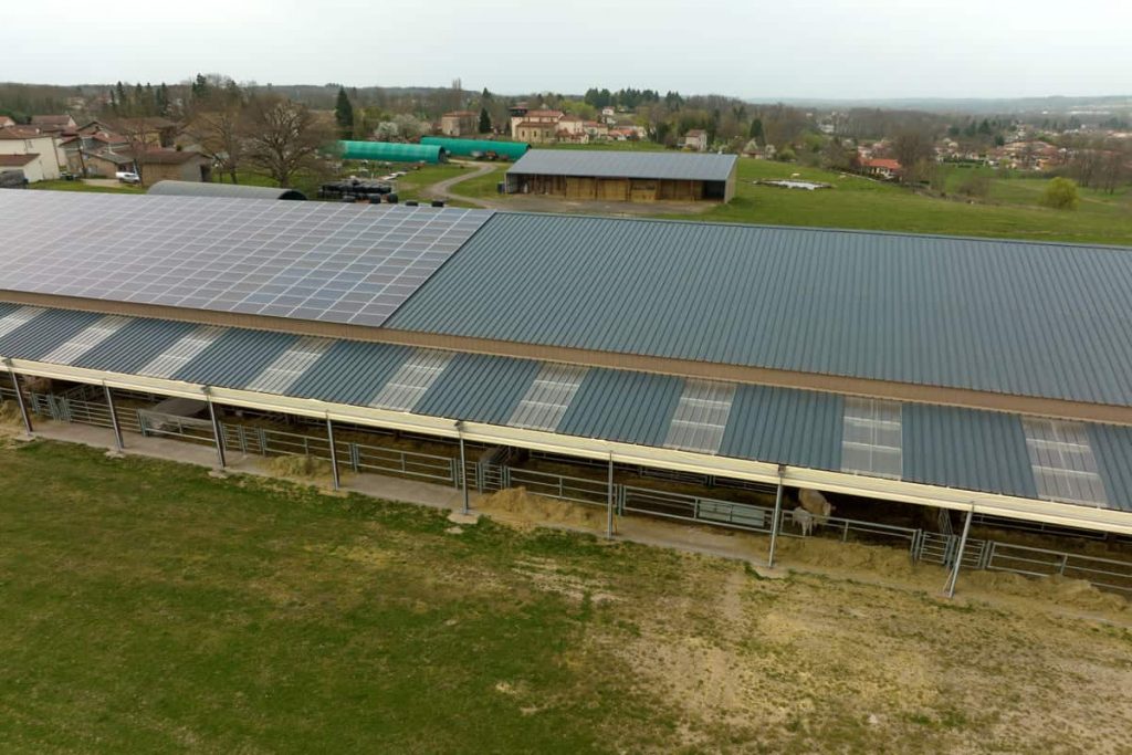 découvrez comment optimiser l'installation de panneaux solaires dans votre hangar pour maximiser la production d'énergie renouvelable. améliorez l'efficacité énergétique de votre espace tout en réduisant vos coûts d'énergie.