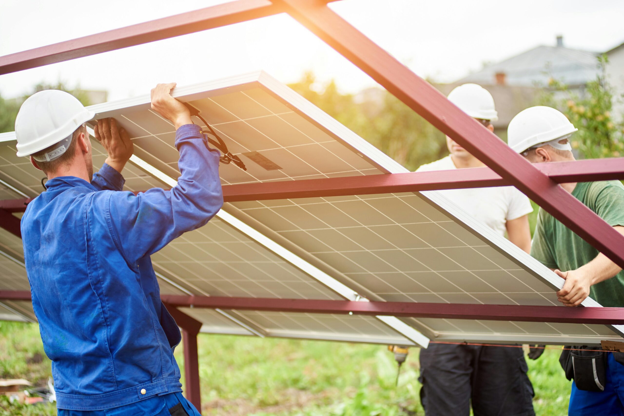 découvrez notre panneau photovoltaïque rouge alliant performance et esthétisme. idéal pour les particuliers souhaitant allier écologie et design, ce panneau permet de produire une énergie verte tout en ajoutant une touche unique à votre habitat.