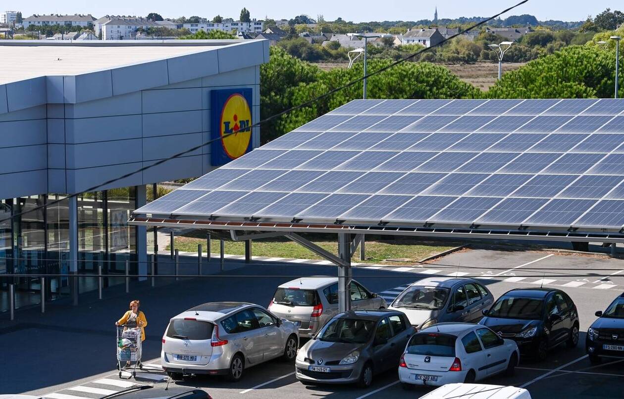 découvrez les avantages des panneaux solaires : une solution écologique et économique pour produire votre propre électricité, réduire votre facture énergétique et contribuer à la protection de l'environnement.