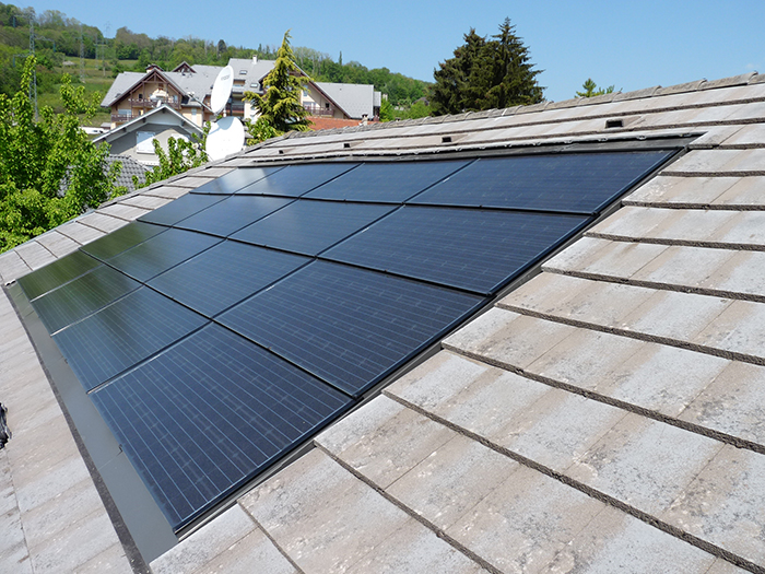 découvrez notre panneau solaire de 3 kwc, idéal pour les foyers souhaitant réduire leur consommation d'énergie et leur empreinte carbone. performant et durable, ce panneau est la solution parfaite pour une énergie renouvelable à domicile.