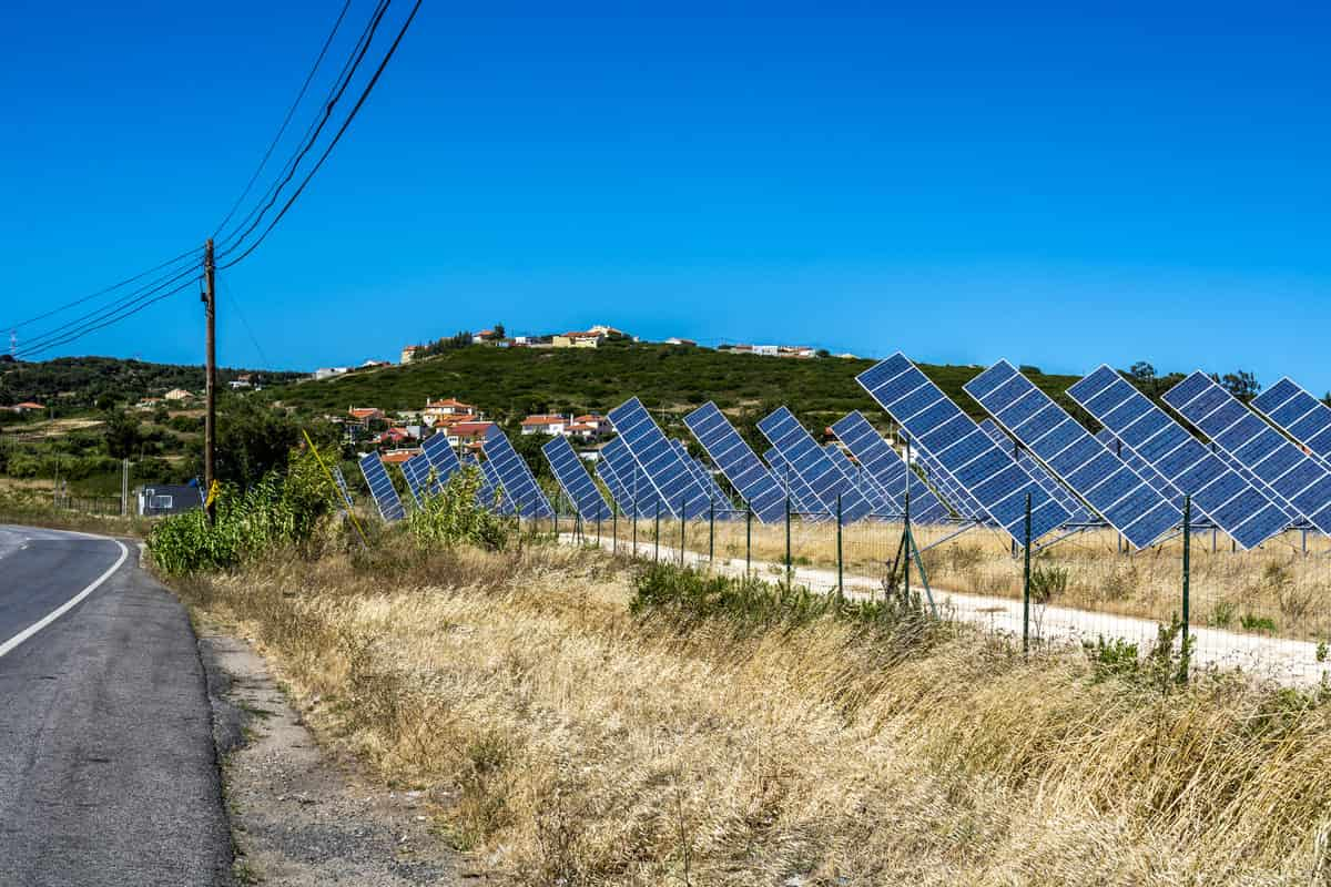 découvrez comment investir dans des panneaux solaires en bretagne pour une solution d'énergie durable et rentable. optez pour une consommation respectueuse de l'environnement tout en réduisant vos factures d'électricité.