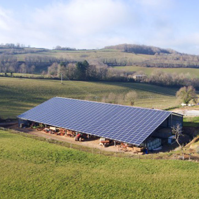 découvrez comment installer un panneau solaire sur votre hangar pour optimiser votre consommation d'énergie tout en réduisant vos coûts. profitez d'une solution durable et économique, adaptée aux besoins de vos activités agricoles ou industrielles.