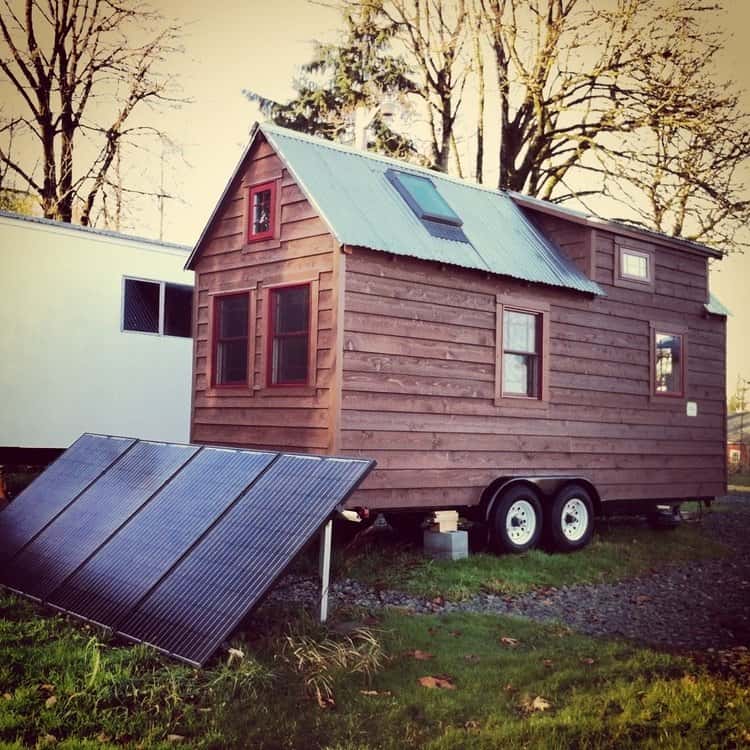 découvrez comment installer des panneaux solaires sur votre mobil-home pour optimiser votre consommation d'énergie et profiter d'une autonomie énergétique tout en préservant l'environnement.