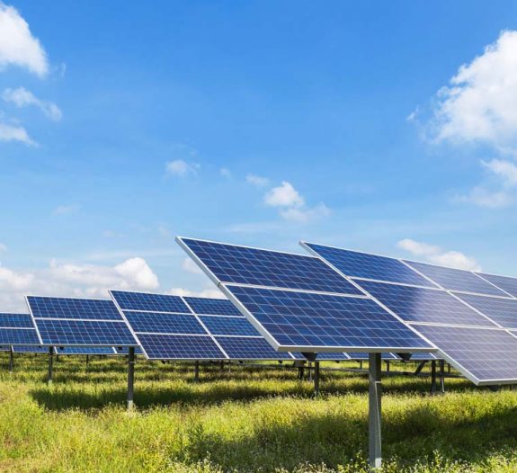 découvrez les panneaux photovoltaïques sol pour une énergie renouvelable efficace ! optez pour une solution écologique et économique afin de réduire votre facture d'électricité tout en préservant l'environnement. informez-vous sur les avantages, l'installation et le fonctionnement des panneaux solaires.